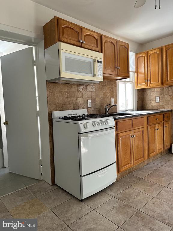 1220 Pine St in Philadelphia, PA - Building Photo - Building Photo