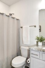 2110 Cambridge Park Dr in Gulf Breeze, FL - Building Photo - Building Photo