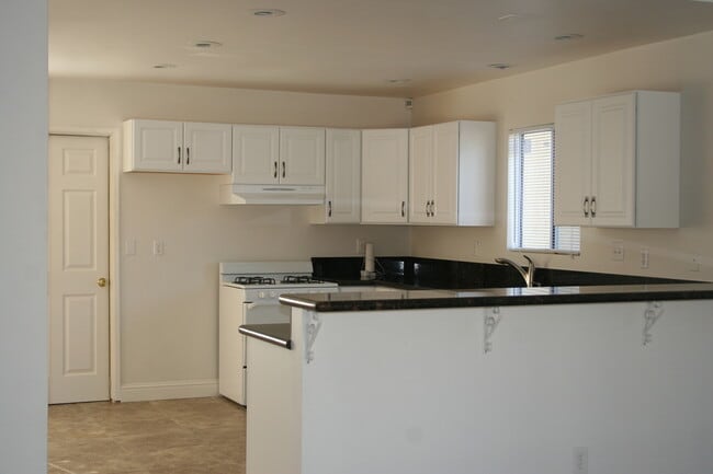 6200 Chester W Nimitz St in Bakersfield, CA - Building Photo - Building Photo