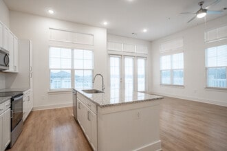 The Quincy Apartments in Acworth, GA - Building Photo - Interior Photo