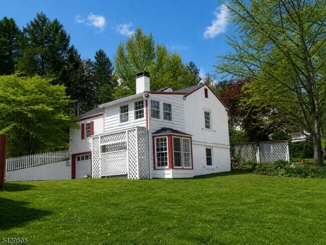 89 Asbury Rd in Hackettstown, NJ - Building Photo - Building Photo