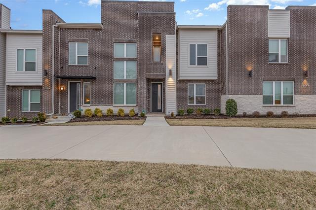 1731 Dalhart Rd in Plano, TX - Building Photo