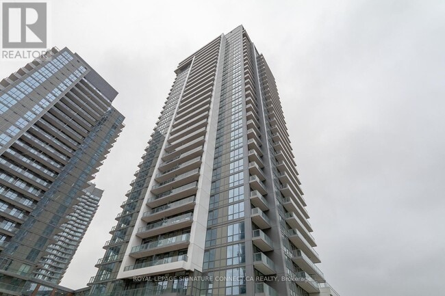 property at 32-3032 Forest Manor Rd