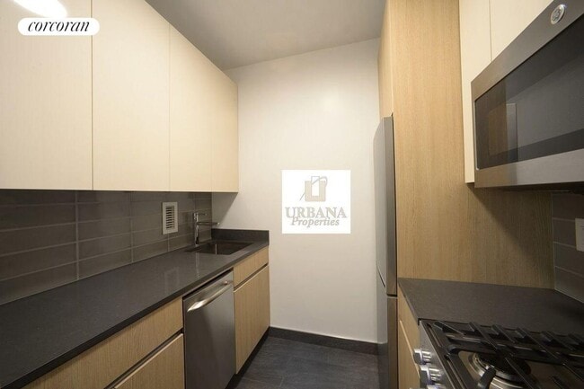 property at 150 E 57th St