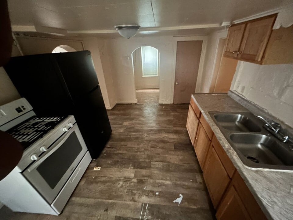 2478 S 5th Pl in Milwaukee, WI - Building Photo