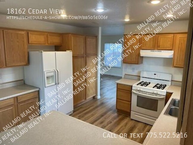 18162 Cedar View Dr in Reno, NV - Building Photo - Building Photo