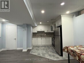 114 Timbers Cir in Markham, ON - Building Photo - Building Photo