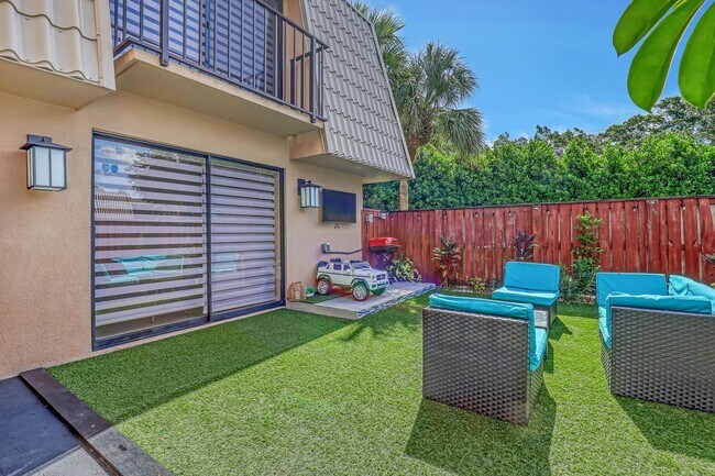 5103 51st Way in West Palm Beach, FL - Building Photo - Building Photo