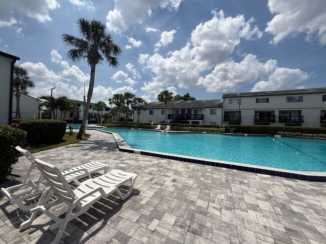 property at 4149 S Semoran Blvd