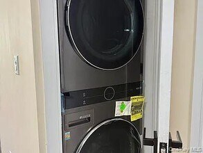 132-22 41st Rd in Queens, NY - Building Photo - Building Photo