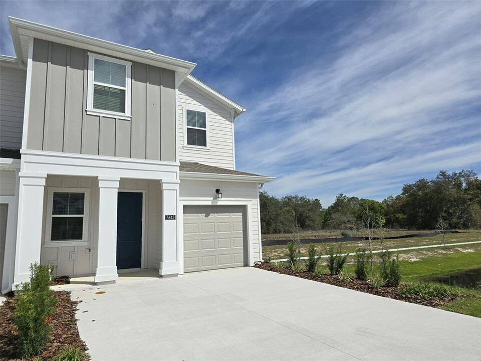 7645 Stone Crk Trl in Kissimmee, FL - Building Photo