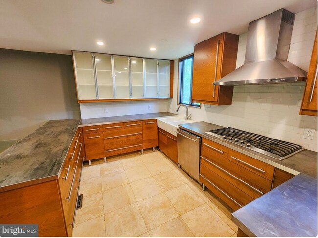 property at 7950 Inverness Ridge Rd