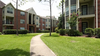 The Trails at Dominion Park in Houston, TX - Building Photo