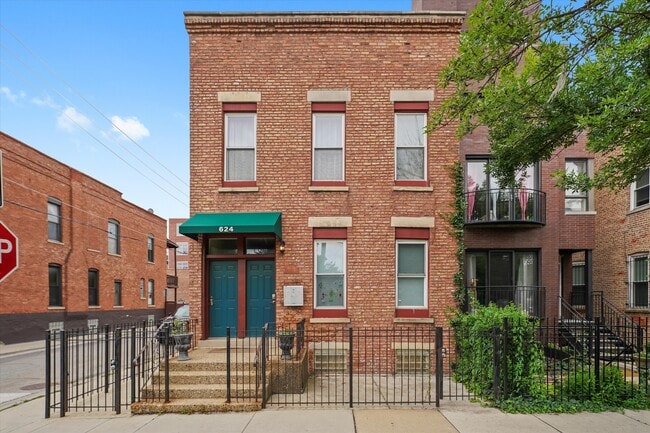 624 S Oakley Blvd, Unit 2