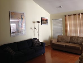 4411 Silverbrook Ln in Owings Mills, MD - Building Photo - Building Photo