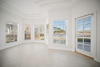 10061 Vineyard Lake Rd E in Jacksonville, FL - Building Photo - Building Photo