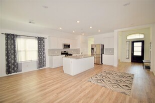 3735 Rock Ledge Dr in Rosenberg, TX - Building Photo