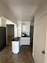 1003 Crescent St in Brockton, MA - Building Photo - Building Photo