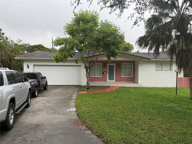 45 NW 99th St in Miami Shores, FL - Building Photo - Building Photo
