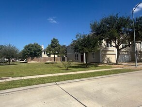 726 Woodport Ln in Houston, TX - Building Photo - Building Photo