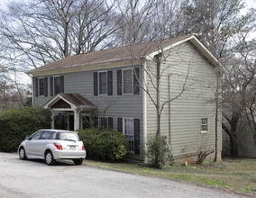 840 Rosedale Ave in Atlanta, GA - Building Photo - Building Photo