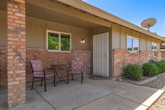 2937 E Beck Ln, Unit #3 in Phoenix, AZ - Building Photo - Building Photo