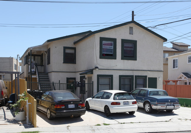 3327-3329 Polk Ave in San Diego, CA - Building Photo - Building Photo