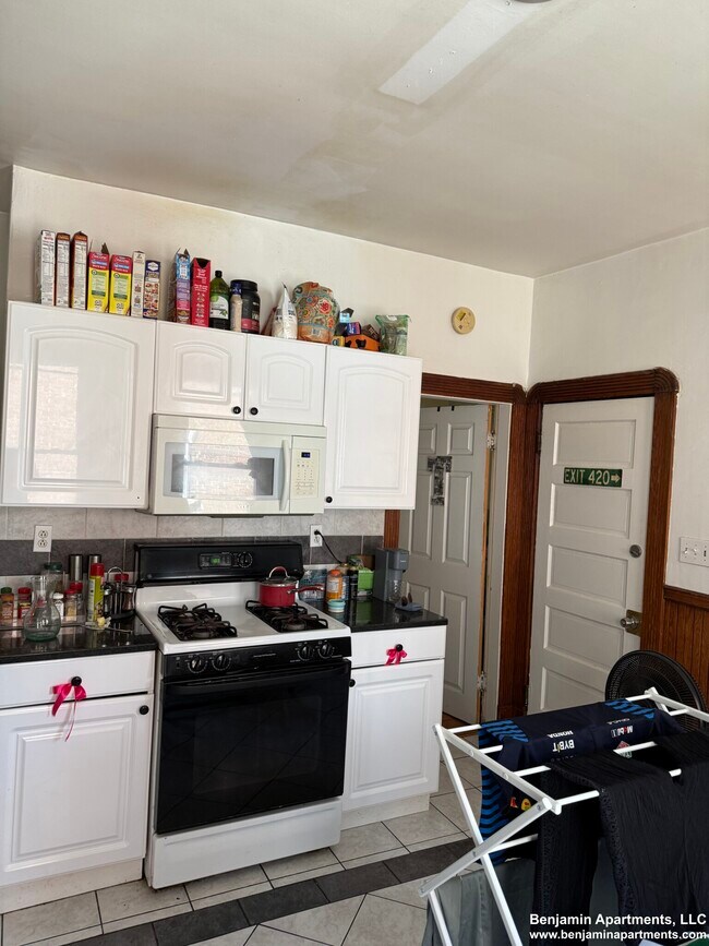 property at 4 Litchfield St