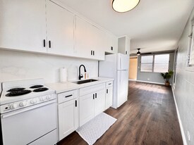 722 University Ave in Honolulu, HI - Building Photo