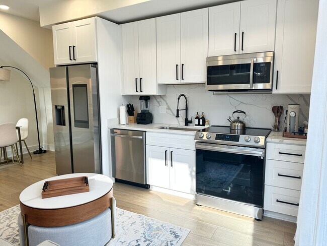 1307 Longfellow St NW in Washington, DC - Building Photo - Building Photo