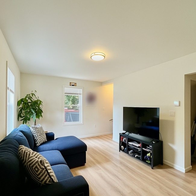 35 Ridgeview Cir, Unit 35 in New London, CT - Building Photo - Building Photo