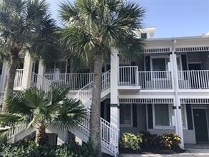 7905 Mahogany Run Ln-Unit -1322 in Naples, FL - Foto de edificio - Building Photo