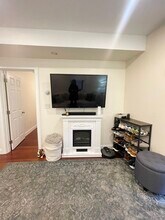 76 W Cedar St in Boston, MA - Building Photo - Building Photo