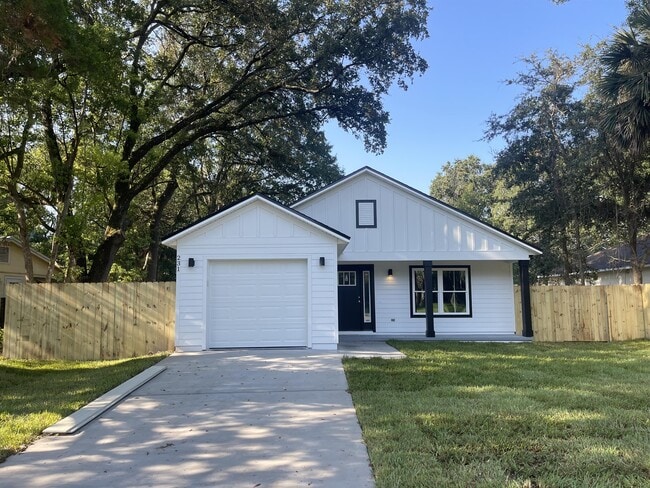 property at 231 Monterey Ave