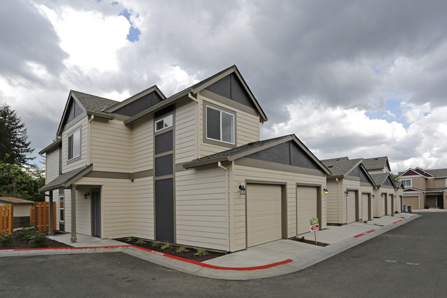 Fairview Court in Vancouver, WA - Building Photo - Building Photo