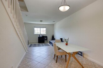 121 Bayfront Dr in Boynton Beach, FL - Building Photo - Building Photo