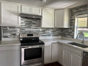 206 S Market St in Brazoria, TX - Building Photo - Building Photo