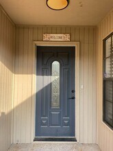 2201 Pin Oak Rd in Edinburg, TX - Building Photo - Building Photo