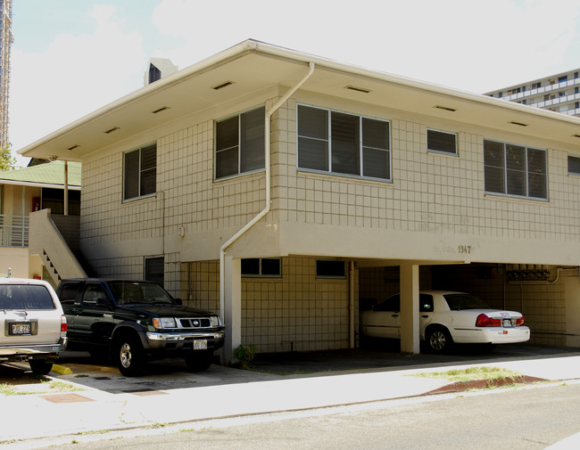 1947-1949 Kahakai Dr in Honolulu, HI - Building Photo - Building Photo