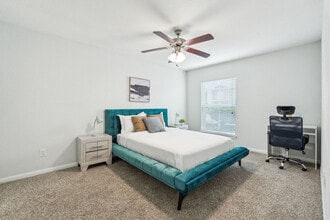 9803 W Sam Houston Pkwy S in Houston, TX - Building Photo - Building Photo