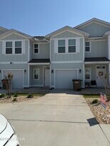 7682 Shadow Lake Dr in Panama City Beach, FL - Building Photo