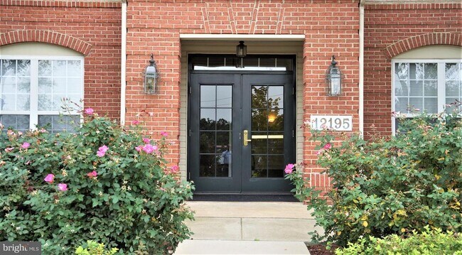 12195 Abington Hall Pl in Reston, VA - Building Photo - Building Photo