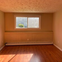 1044 Somerset St in Saint John, NB - Building Photo - Building Photo