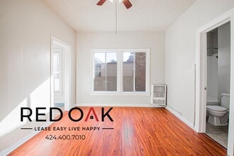 1243 S Mariposa Ave, Unit 26 in Los Angeles, CA - Foto de edificio - Building Photo