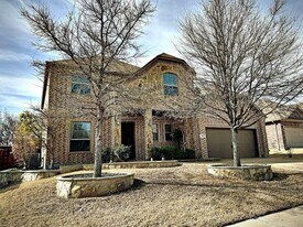 106 Highwood Ave in Oak Point, TX - Building Photo