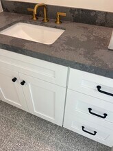 919 Bayview Dr in Manhattan Beach, CA - Foto de edificio - Primary Photo