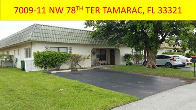 7105 NW 78th Ave in Tamarac, FL - Foto de edificio - Building Photo