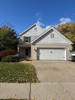 1438 Cleveland Ave in Waukesha, WI - Building Photo