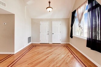 4614 N Springfield Ave in Chicago, IL - Building Photo - Building Photo