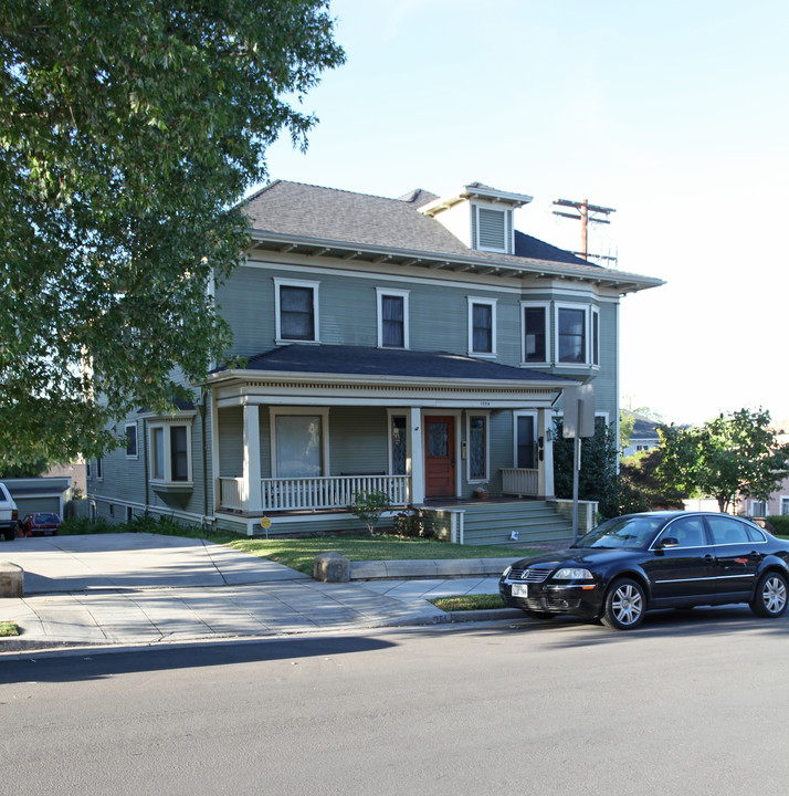 1354 Carroll Ave in Los Angeles, CA - Building Photo